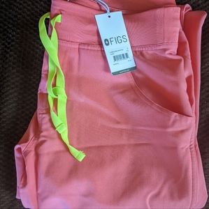 Figs hot coral scrubs